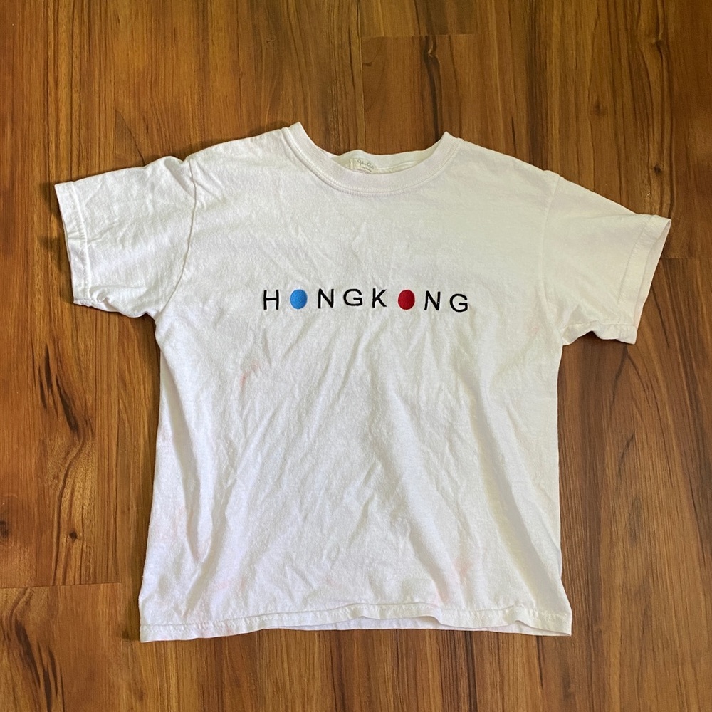 ✨3 FOR $30 SALE Brandy Melville Hong Kong Tshirt